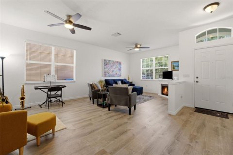 Villa ou maison à vendre à North Port, Floride: 3 chambres, 178.84 m2 № 2304430 - photo 6