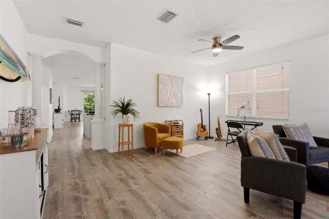 Villa ou maison à vendre à North Port, Floride: 3 chambres, 178.84 m2 № 2304430 - photo 7