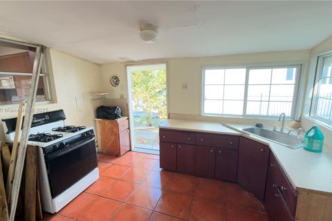 Купить виллу или дом в Белл-Глейд, Флорида 3 спальни, 120.22м2, № 1920062 - фото 9