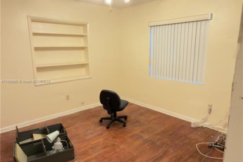 Купить виллу или дом в Белл-Глейд, Флорида 3 спальни, 120.22м2, № 1920062 - фото 7