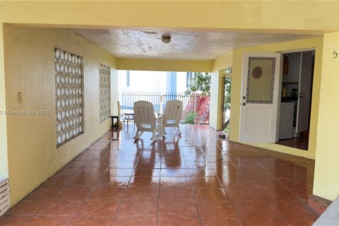 Купить виллу или дом в Белл-Глейд, Флорида 3 спальни, 120.22м2, № 1920062 - фото 4