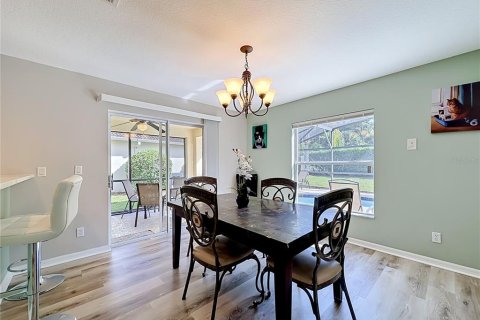 House in LAKE WILSON RESERVE in Davenport, Florida 4 bedrooms, 183.76 sq.m. № 2104705 - photo 15
