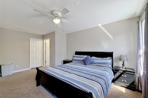 House in LAKE WILSON RESERVE in Davenport, Florida 4 bedrooms, 183.76 sq.m. № 2104705 - photo 30