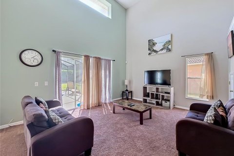 House in LAKE WILSON RESERVE in Davenport, Florida 4 bedrooms, 183.76 sq.m. № 2104705 - photo 7