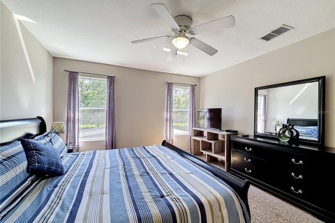 House in LAKE WILSON RESERVE in Davenport, Florida 4 bedrooms, 183.76 sq.m. № 2104705 - photo 28