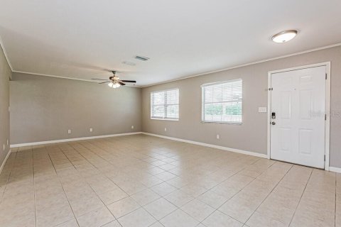 House in Zephyrhills, Florida 3 bedrooms, 118.17 sq.m. № 1893784 - photo 3