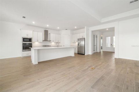 Снять в аренду виллу или дом в Лейквуд Ранч, Флорида 7 комнат, 227.15м2, № 1903914 - фото 4