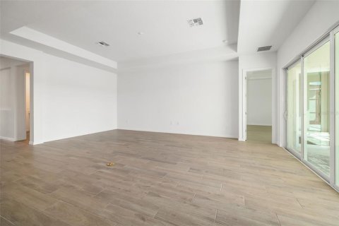 Снять в аренду виллу или дом в Лейквуд Ранч, Флорида 7 комнат, 227.15м2, № 1903914 - фото 10