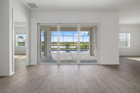 Снять в аренду виллу или дом в Лейквуд Ранч, Флорида 7 комнат, 227.15м2, № 1903914 - фото 11