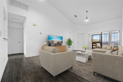 Condo in Winter Haven, Florida, 2 bedrooms  № 1422869 - photo 9