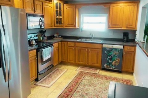 Immobilier commercial à vendre à Daytona Beach, Floride: 284.84 m2 № 2116406 - photo 7