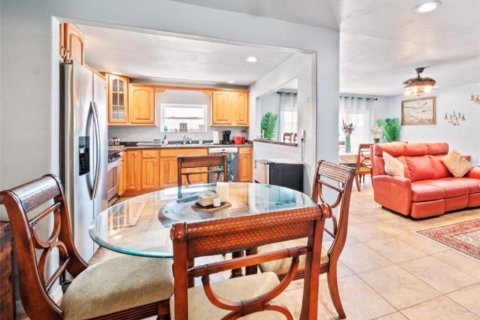Immobilier commercial à vendre à Daytona Beach, Floride: 284.84 m2 № 2116406 - photo 8