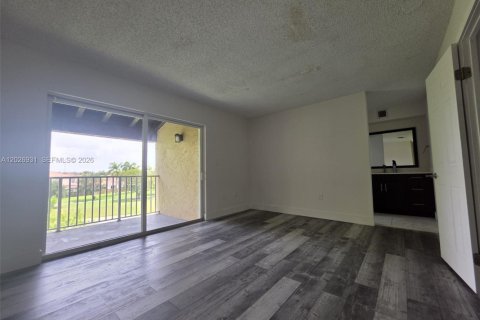 Copropriété à louer à Miami, Floride: 3 chambres, 142.7 m2 № 2078221 - photo 6