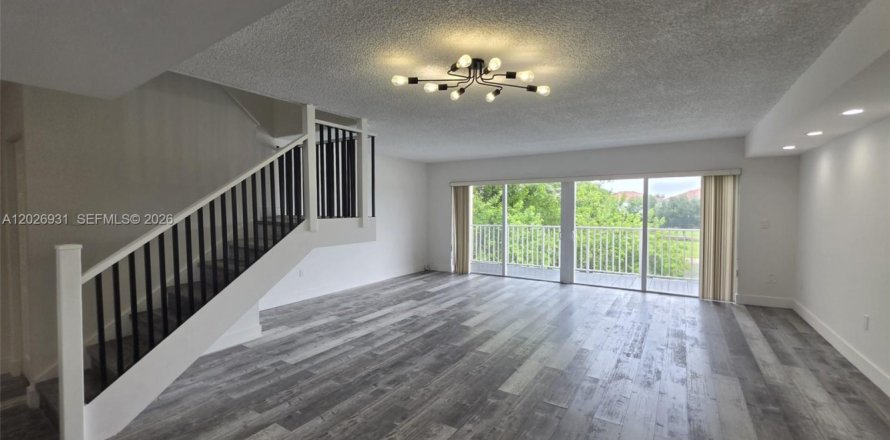 Condo à Miami, Floride, 3 chambres  № 2078221