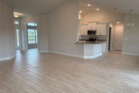 Casa en venta en Port Charlotte, Florida, 4 dormitorios, 201.51 m2 № 1376385 - foto 4