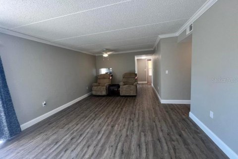 Condo in Ormond Beach, Florida, 2 bedrooms  № 1820588 - photo 19