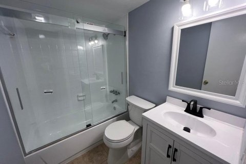 Condo in Ormond Beach, Florida, 2 bedrooms  № 1820588 - photo 13