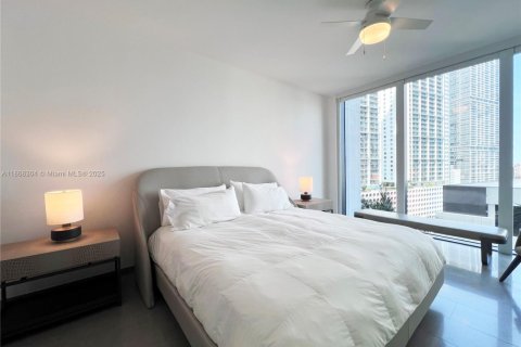 Condominio en alquiler en Miami, Florida, 3 dormitorios, 172.43 m2 № 1979329 - foto 25