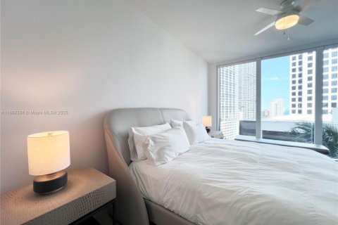 Condominio en alquiler en Miami, Florida, 3 dormitorios, 172.43 m2 № 1979329 - foto 24