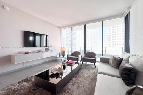 Condominio en alquiler en Miami, Florida, 3 dormitorios, 172.43 m2 № 1979329 - foto 12