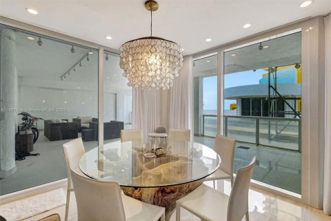 Condo in Sunny Isles Beach, Florida, 3 bedrooms  № 1936152 - photo 10