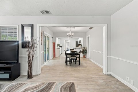 Villa ou maison à vendre à Bradenton, Floride: 3 chambres, 105.54 m2 № 2425846 - photo 9