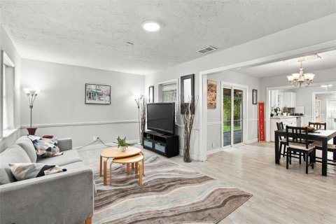 Villa ou maison à vendre à Bradenton, Floride: 3 chambres, 105.54 m2 № 2425846 - photo 10