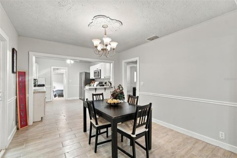 Villa ou maison à vendre à Bradenton, Floride: 3 chambres, 105.54 m2 № 2425846 - photo 17