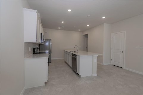 Adosado en alquiler en Kissimmee, Florida, 3 dormitorios, 143.81 m2 № 2113850 - foto 17