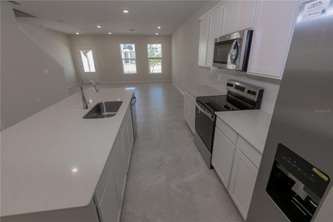 Adosado en alquiler en Kissimmee, Florida, 3 dormitorios, 143.81 m2 № 2113850 - foto 22