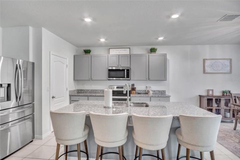House in Ormond Beach, Florida 4 bedrooms, 216.83 sq.m. № 1883116 - photo 12