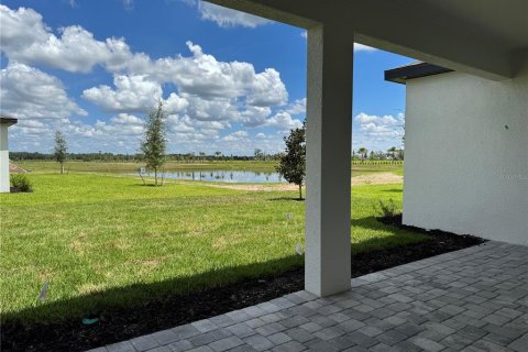 House in Palmetto, Florida 4 bedrooms, 244.15 sq.m. № 2393999 - photo 3
