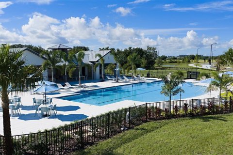 House in Palmetto, Florida 4 bedrooms, 244.15 sq.m. № 2393999 - photo 4