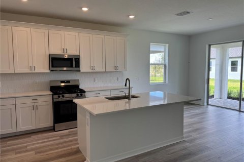 House in Palmetto, Florida 4 bedrooms, 244.15 sq.m. № 2393999 - photo 2
