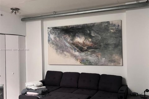 Снять в аренду кондоминиум в Майами, Флорида 3 спальни, 107.3м2, № 2005736 - фото 22