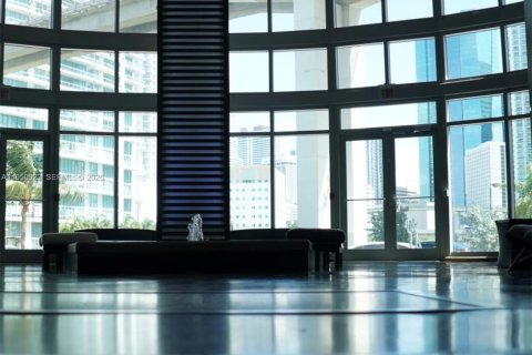 Снять в аренду кондоминиум в Майами, Флорида 3 спальни, 107.3м2, № 2005736 - фото 13