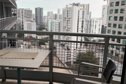 Снять в аренду кондоминиум в Майами, Флорида 3 спальни, 107.3м2, № 2005736 - фото 25