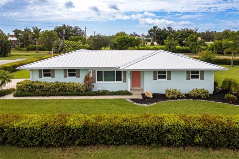 Casa en venta en Punta Gorda, Florida, 3 dormitorios, 162.49 m2 № 1915581 - foto 1