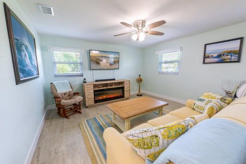 Casa en venta en Punta Gorda, Florida, 3 dormitorios, 162.49 m2 № 1915581 - foto 20