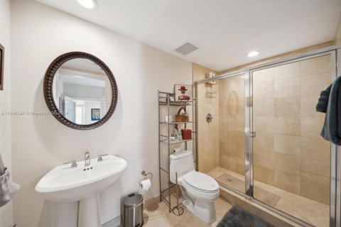 Copropriété à louer à Hallandale Beach, Floride: 3 chambres, 191.84 m2 № 330515 - photo 24