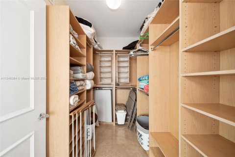 Copropriété à louer à Hallandale Beach, Floride: 3 chambres, 191.84 m2 № 330515 - photo 21