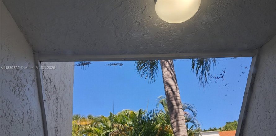 Condo à Aventura, Floride, 2 chambres  № 1806028