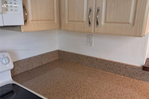 Copropriété à louer à Aventura, Floride: 2 chambres, 101.82 m2 № 1806028 - photo 6