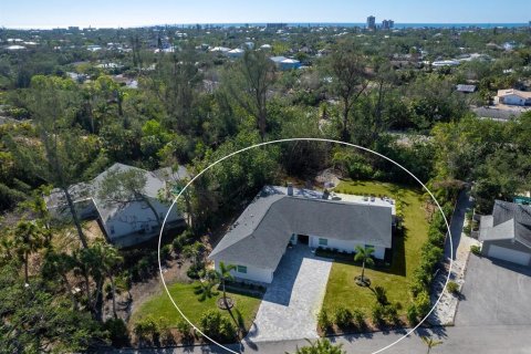 Villa ou maison à vendre à Sarasota, Floride: 4 chambres, 241.36 m2 № 1733137 - photo 4