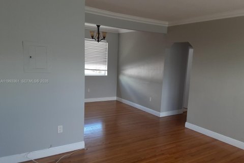 Appartement à louer à Miami Beach, Floride: 2 chambres, 90.58 m2 № 2057176 - photo 5