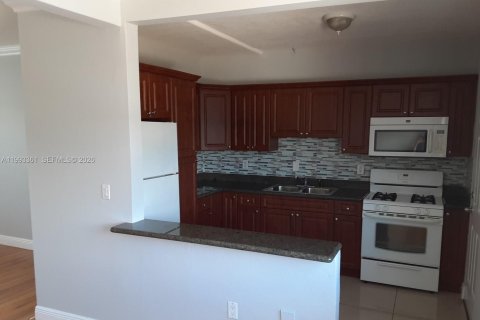 Appartement à louer à Miami Beach, Floride: 2 chambres, 90.58 m2 № 2057176 - photo 7