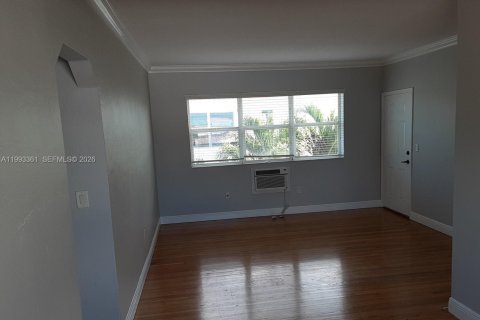 Appartement à louer à Miami Beach, Floride: 2 chambres, 90.58 m2 № 2057176 - photo 8