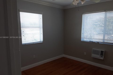 Appartement à louer à Miami Beach, Floride: 2 chambres, 90.58 m2 № 2057176 - photo 12