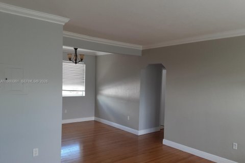 Appartement à louer à Miami Beach, Floride: 2 chambres, 90.58 m2 № 2057176 - photo 6