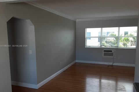 Appartement à louer à Miami Beach, Floride: 2 chambres, 90.58 m2 № 2057176 - photo 9